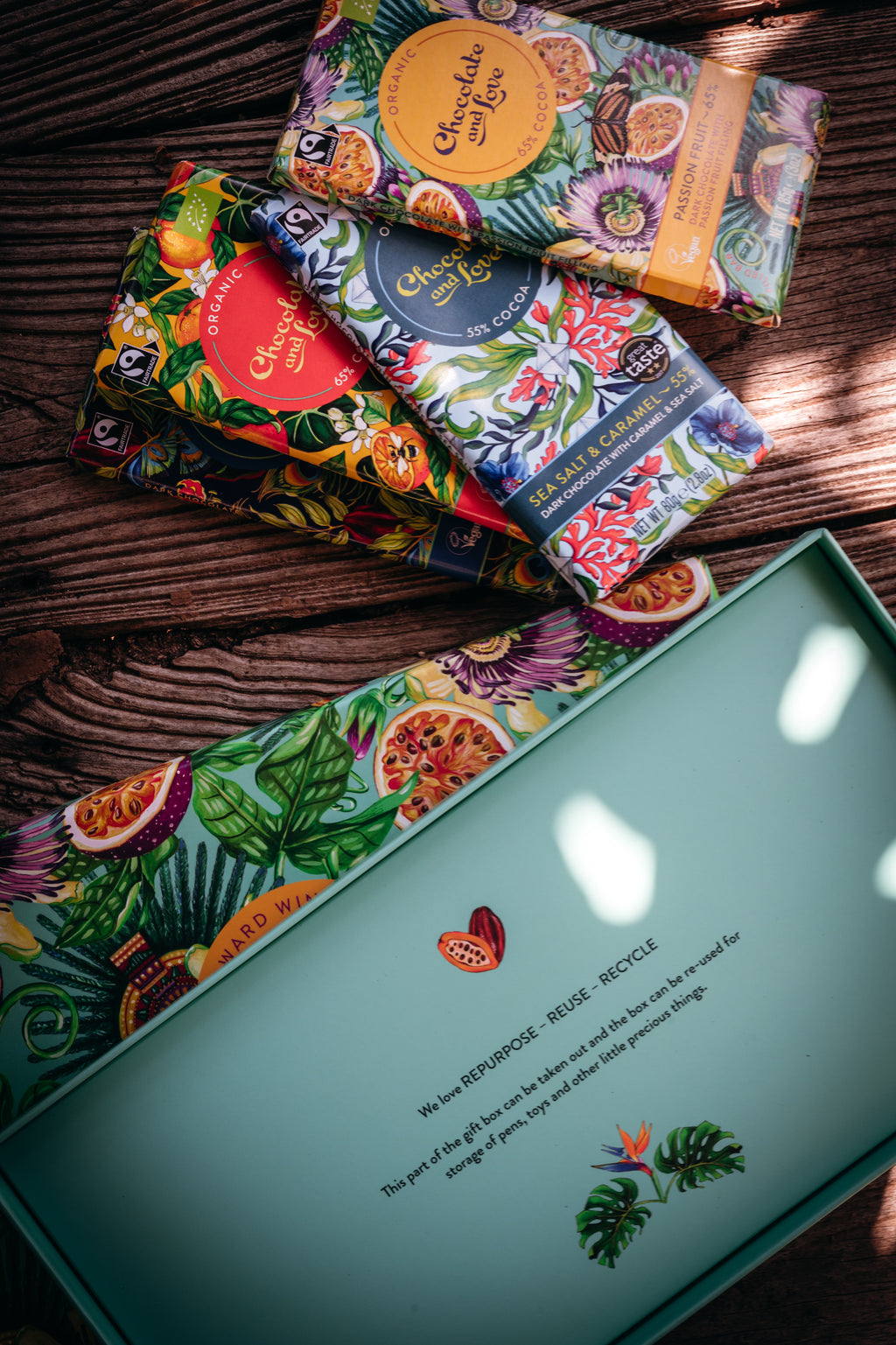 PASSION FRUIT GIFT BOX von Chocolate and Love mit 4 verschiedenen Geschmacksrichtungen